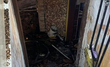 FOTO: Prišli o všetko za jednu noc. Rodina z Hradišťa prosí po ničivom požiari o pomoc