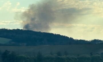 FOTO: Dramatický zásah pri Prievidzi, oheň zachvátil obrovskú časť skládky