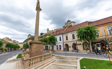 FOTO: V Trenčíne na čas zhasnú svetlá ikonických pamiatok
