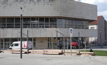 FOTO: V Trenčíne začali s čistením fasáda ODA