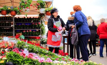 FOTO: Záhradkársky veľtrh v Trenčíne