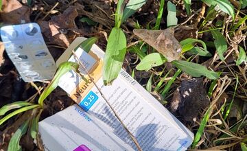 FOTO: Trenčania upozorňujú na neporiadok v miestom luhu