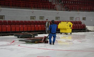 FOTO: V Trenčíne finišujú úpravy štadióna Pavla Demitru 