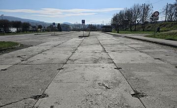 FOTO: V Púchove začali s prestavbou autobusovej stanice