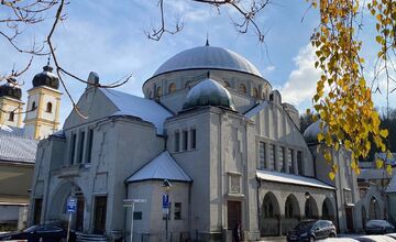 FOTO: Trenčianska synagóga sa dostala na poštovú známku