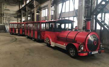 FOTO: Deti ho milovali, teraz sa predáva: vláčik z Nového Mesta čaká na nového majiteľa