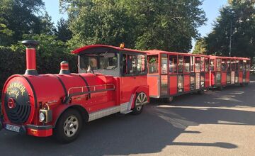 FOTO: Deti ho milovali, teraz sa predáva: vláčik z Nového Mesta čaká na nového majiteľa