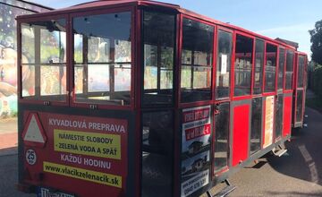 FOTO: Deti ho milovali, teraz sa predáva: vláčik z Nového Mesta čaká na nového majiteľa