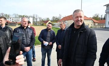 FOTO: Motešice už majú nový úsek cesty