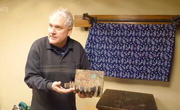 FOTO: Bratia Trnkovci obnovujú v Púchove tradíciu modrotlače