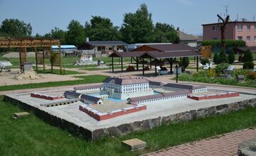 FOTO: Park miniatúr v Podolí