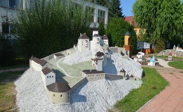 FOTO: Park miniatúr v Podolí