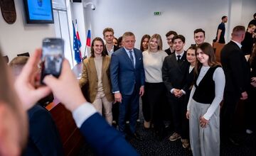 FOTO: Robert Fico v Trenčíne