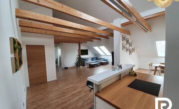 FOTO: Luxusná reštaurácia pri Prievidzi