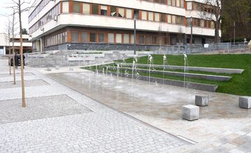 FOTO: Trenčianska pešia zóna v novom šate