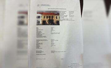 FOTO: Majite=l zburanej budovy tvrdí, že riaditeľka KUÚ v Trenčíne úmyselne zavádza, že objekt mal status NKP