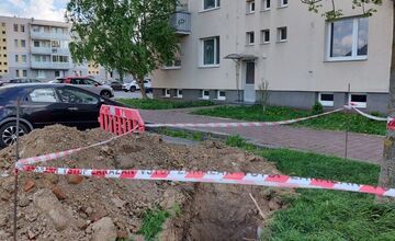 FOTO: Vodičov v Novom Meste nad Váhom čakajú zmeny na parkovacích miestach 