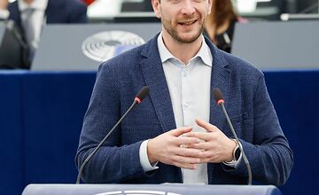 FOTO: Kauza Projekt Fórum PS len mierne oslabila, voliči sa preskupujú